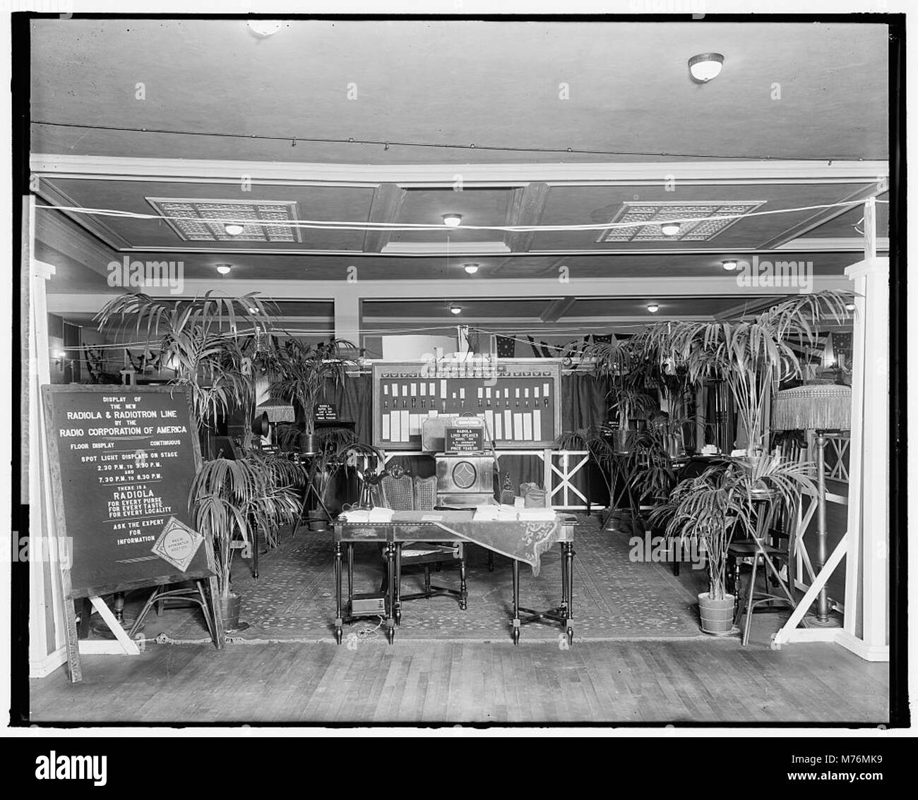 Radio corporation of america hires stock photography and images Alamy