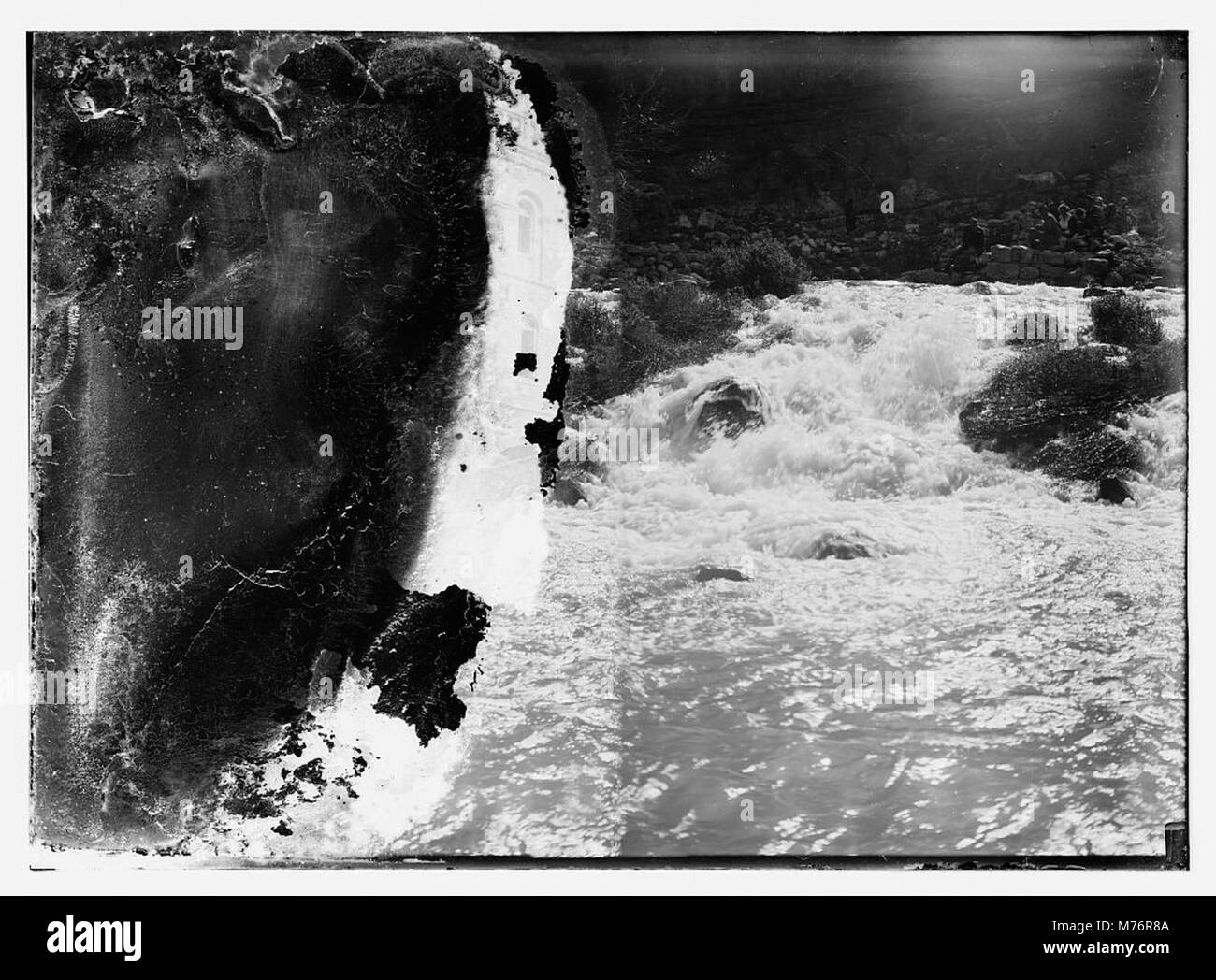 Rushing current Black and White Stock Photos & Images - Alamy
