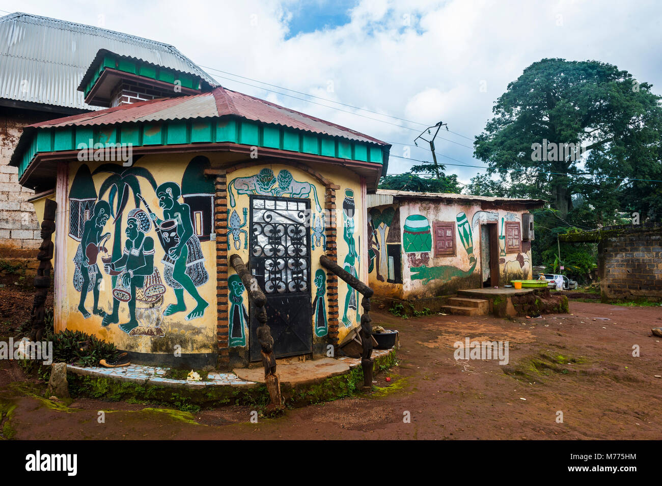 Colourful little houses in Foumban, Cameroon, Africa Stock Photo - Alamy