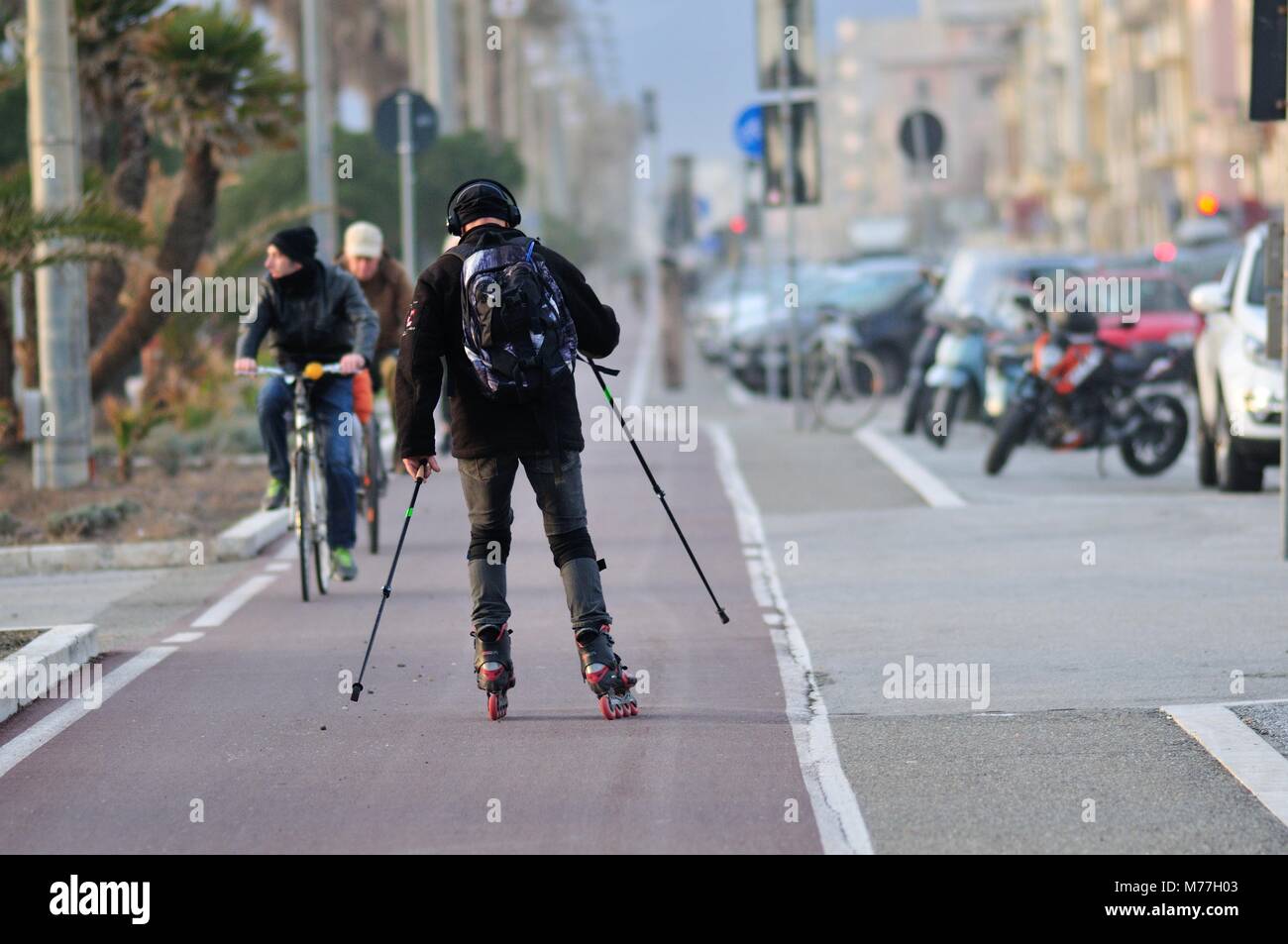 Inline skate hires stock photography and images Alamy