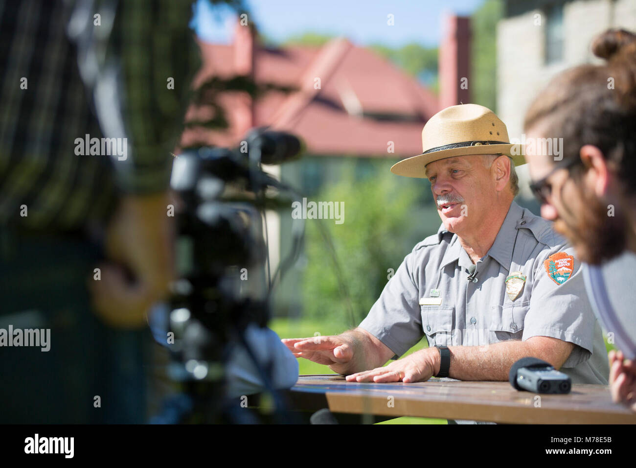Superintendent Dan Wenk interviewed at Mammoth Hot Springs Stock Photo