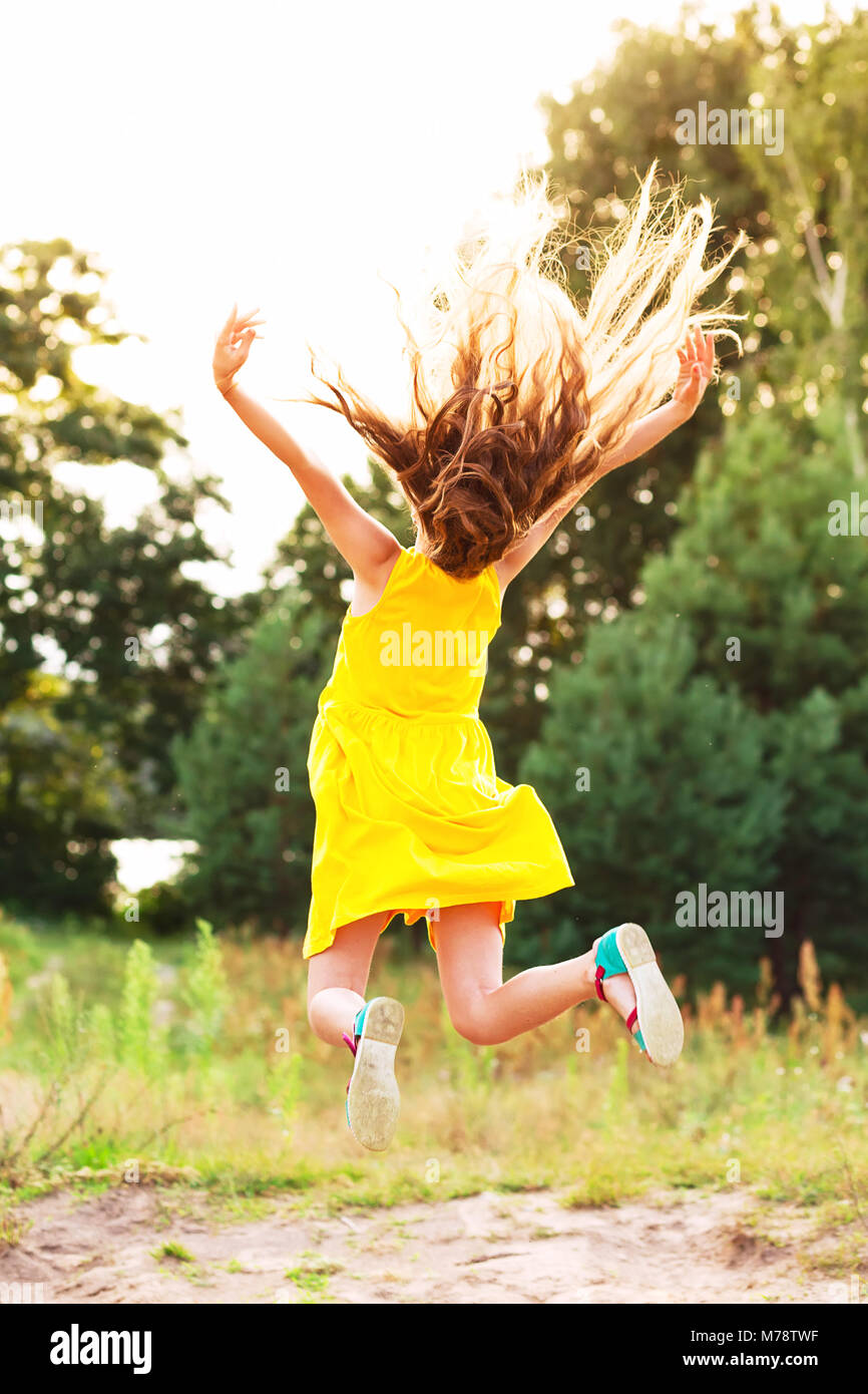 Outside portrait teen hi-res stock photography and images - Alamy