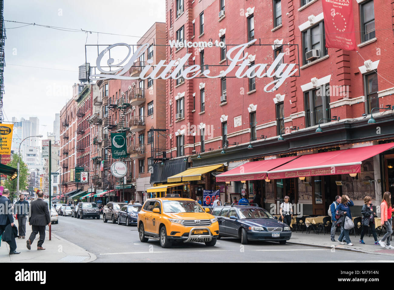 Italian restaurants and shops in Little Italy, Lower Manhattan, New York City Stock Photo