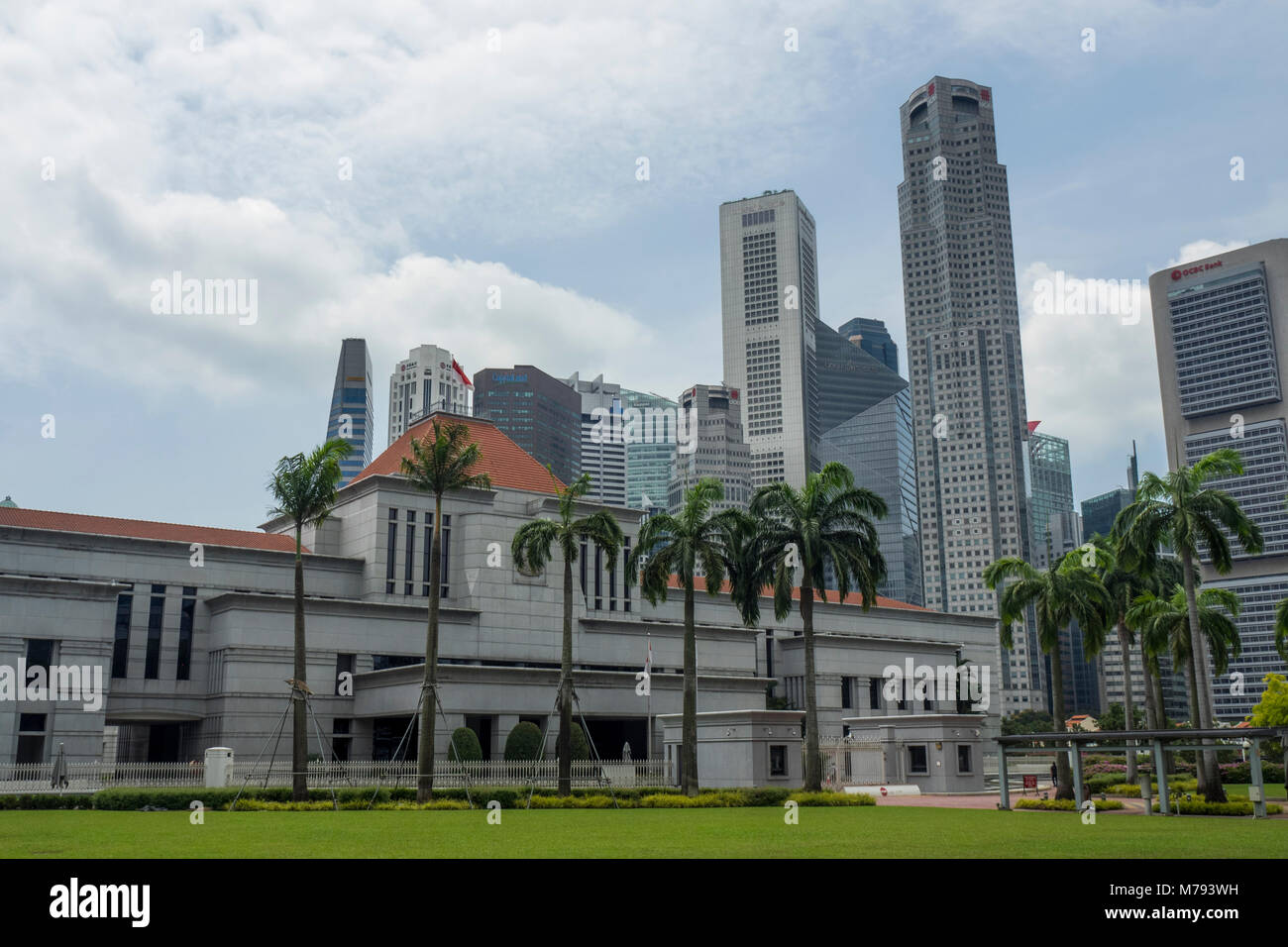 The Parliament House Of Singapore And The Skyline Of The Skyscrapers Of ...