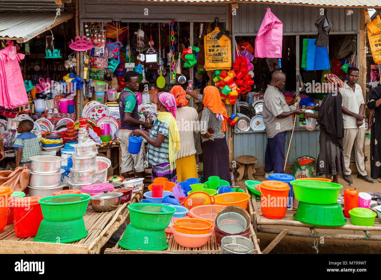 People Buying and Selling Plastic Household Items At The Weekly Market In Jinka, Omo Valley, Ethiopia Stock Photo