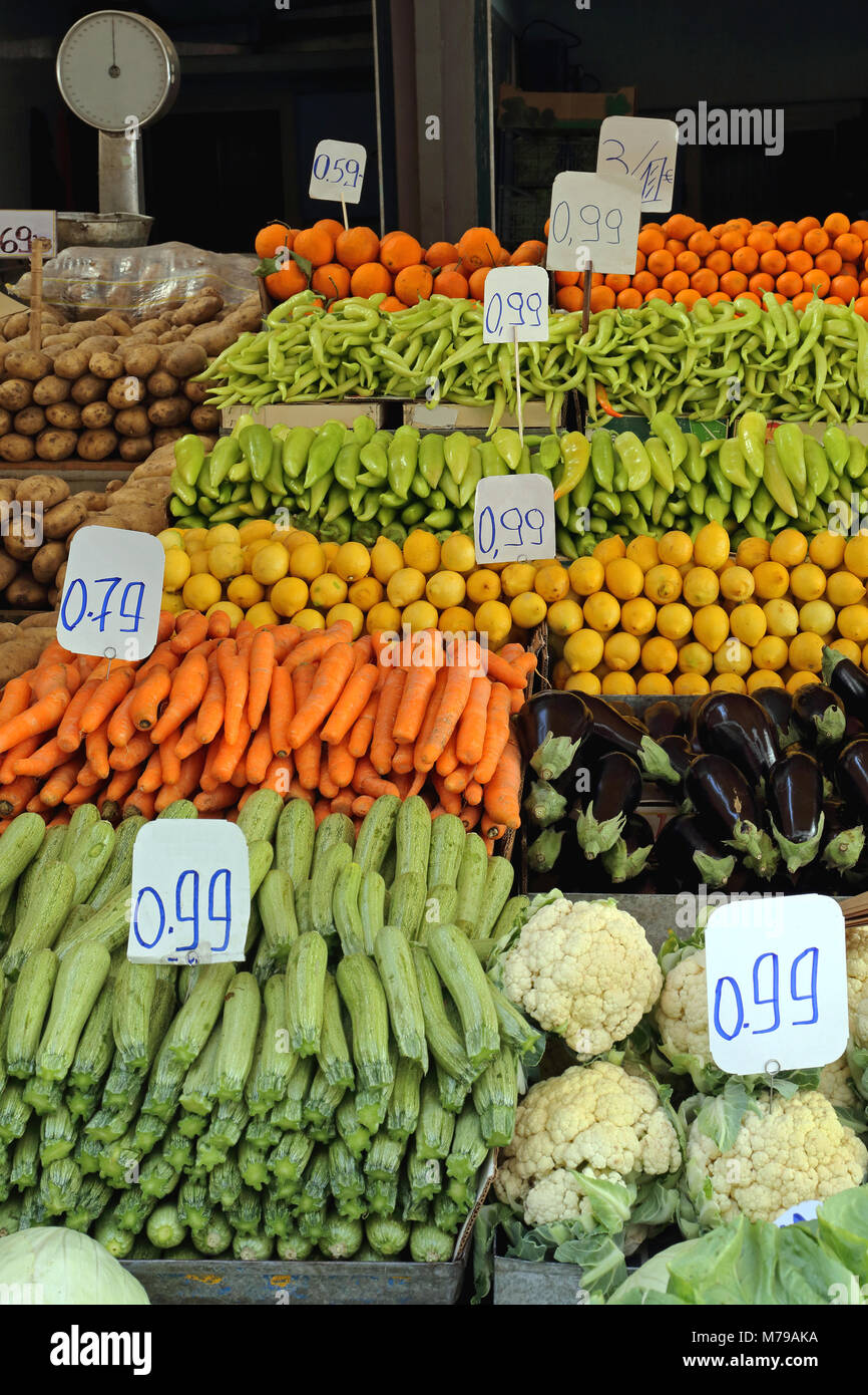 Fruits and Vegetables at Farmers Market Stall Stock Photo - Alamy