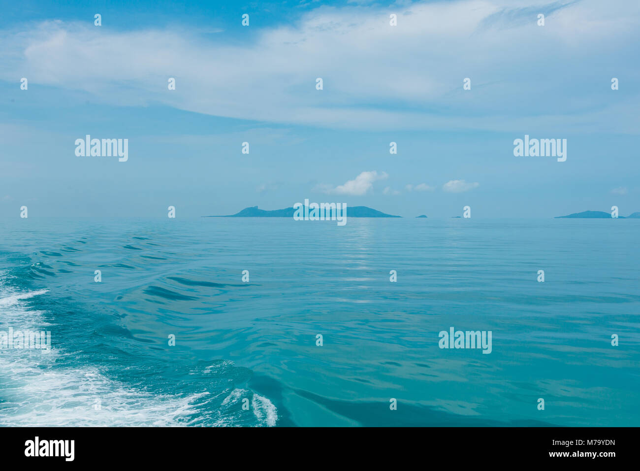 Blue sea with white clouds abstract background pattern Stock Photo - Alamy
