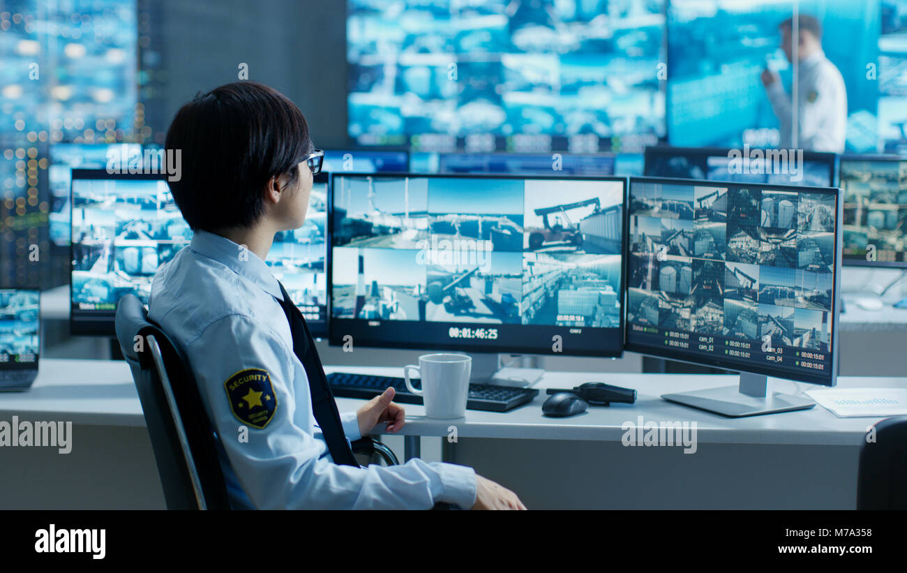 Метеослужба. Сдвижная москитная сетка. Экраны в тц. Экран виндовс 10. Разбитый экран.