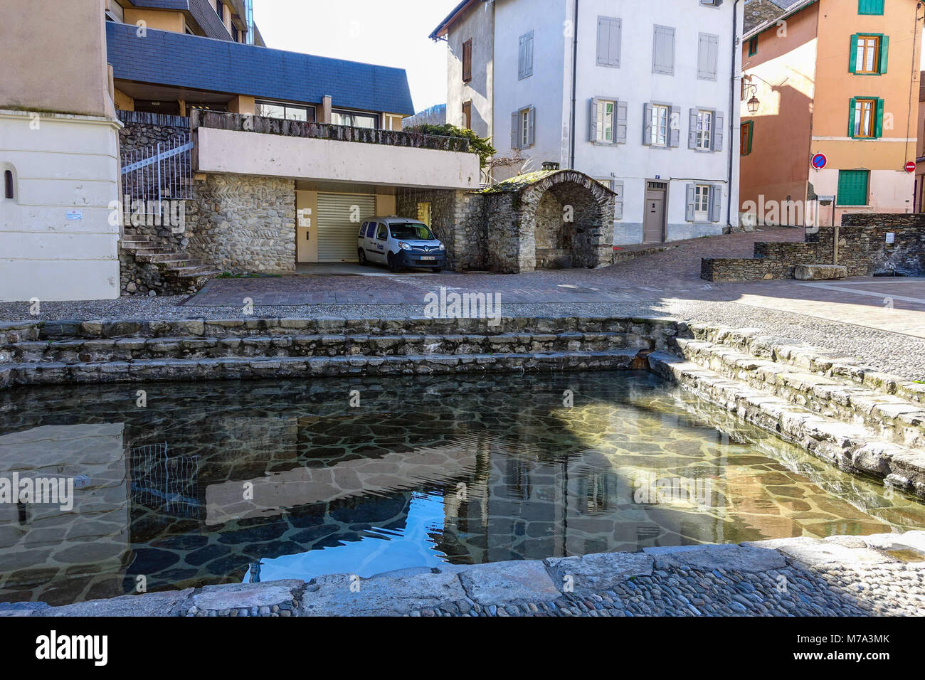 Thermal baths pyrenees hi-res stock photography and images - Alamy