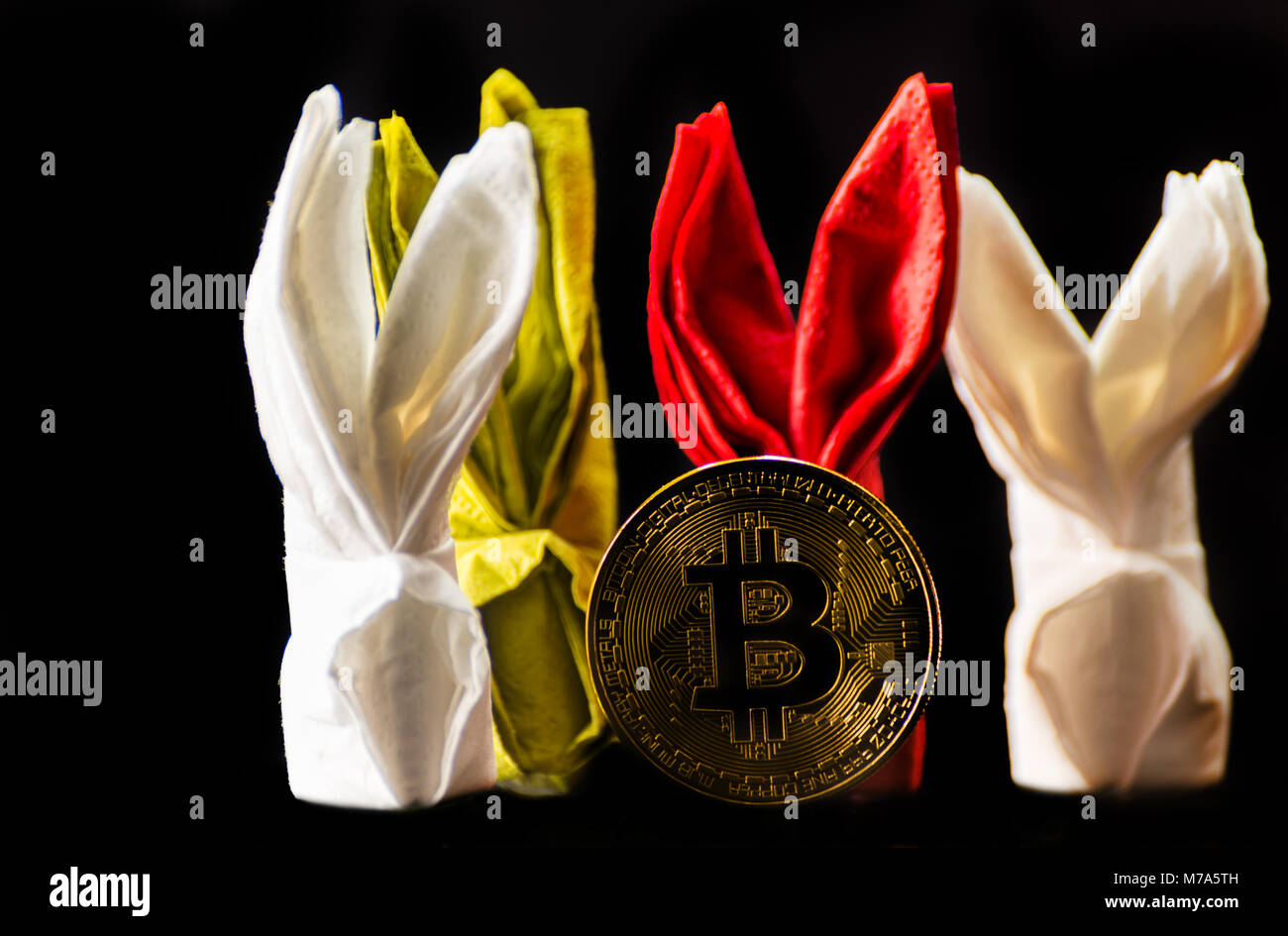 Easter bunny and cash hi-res stock photography and images - Alamy