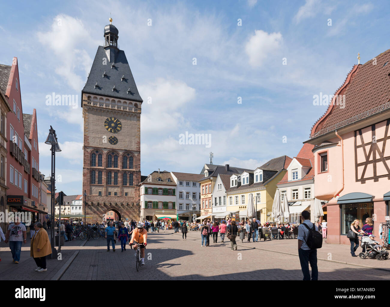 Speyer, Maximilianstraße with Das Altpörtel the western town gate of Speyer and part of the medieval fortification. Stock Photo