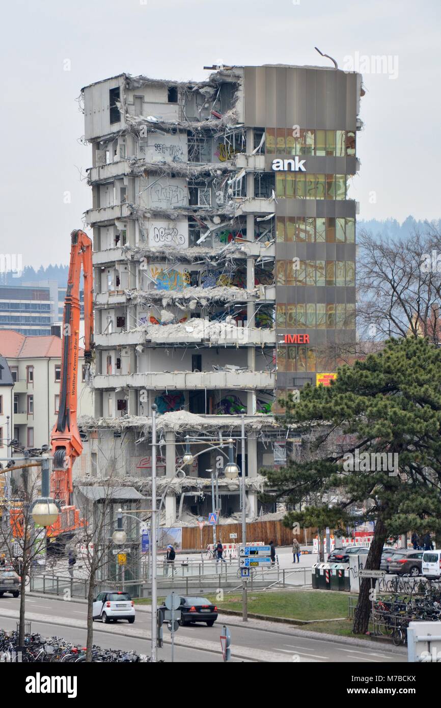 Freiburg, Germany, 10th March, 2018, 'Demolition of the Freiburg Volksbank' Credit: mediensegel/Alamy Live News Stock Photo