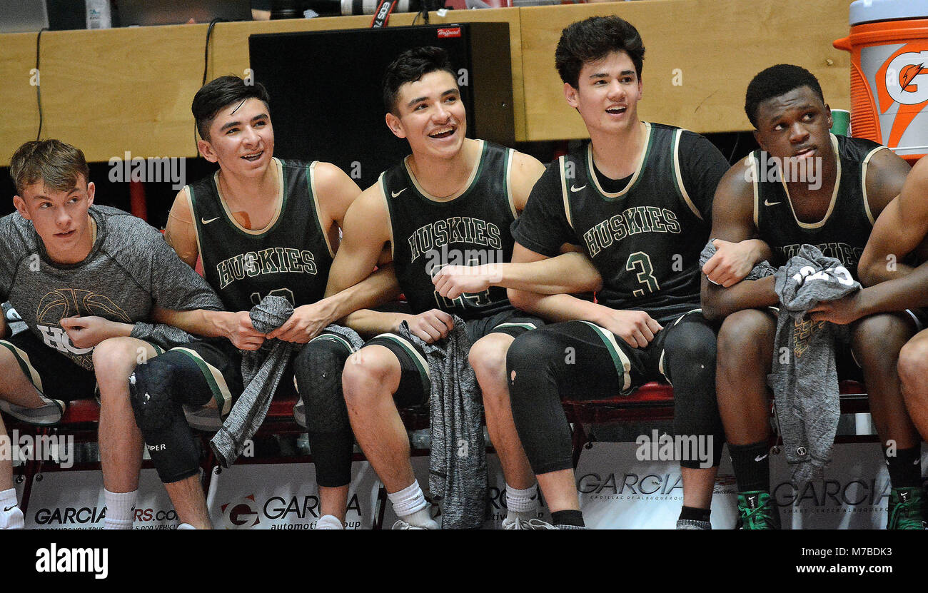 Albuquerque, NM, USA. 10th Mar, 2018. Hope's beach counts down the last second of their game as they beat Bernalillo 81-52 for the 4A championship. Saturday, March. 10, 2018. Credit: Jim Thompson/Albuquerque Journal/ZUMA Wire/Alamy Live News Stock Photo