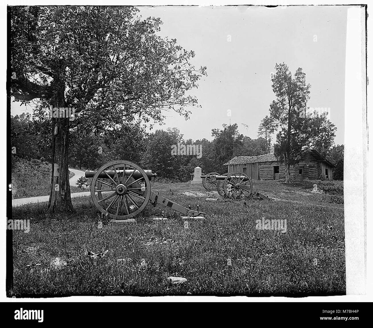 Confederate cannons civil war Black and White Stock Photos & Images - Alamy