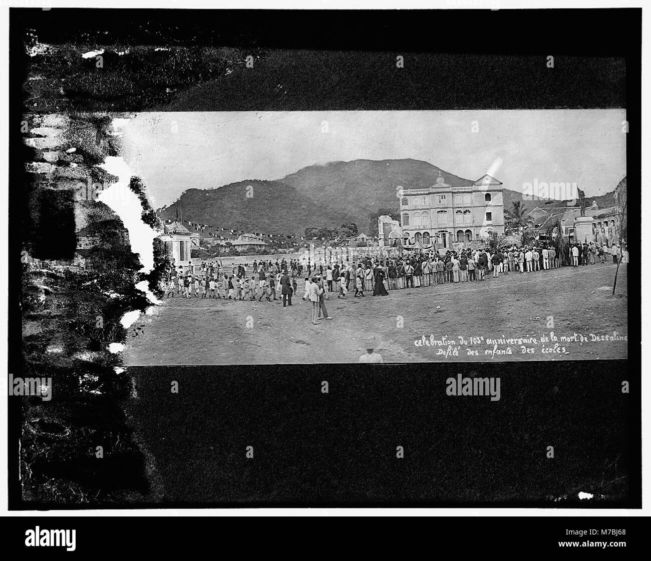 Celebration Du 103e Anniversaire De La Mort De Dessaline Defile Des Enfants Des Ecoles Loc Hec Stock Photo Alamy