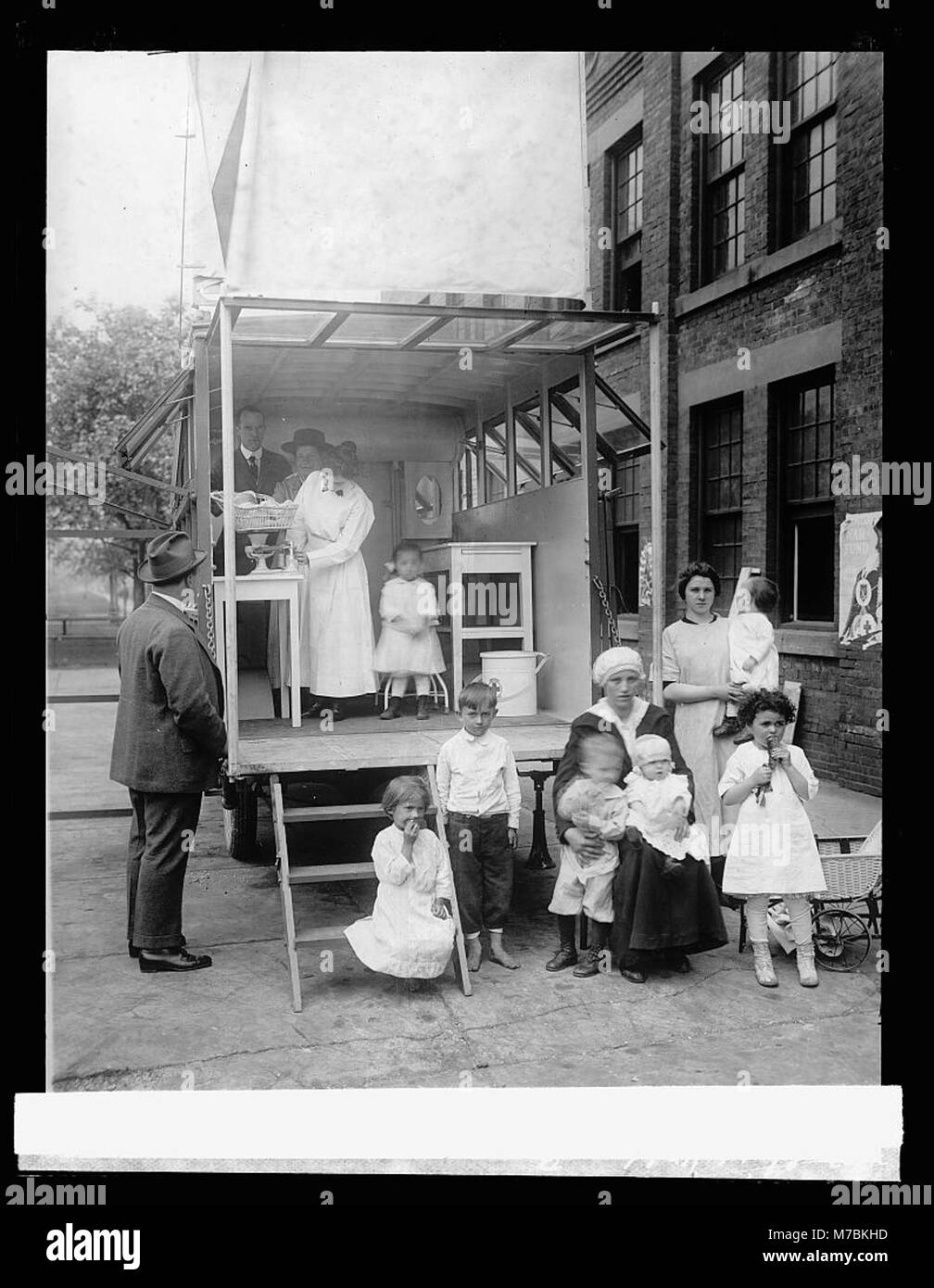 Child Welfare Bureau LCCN2016826536 Stock Photo Alamy