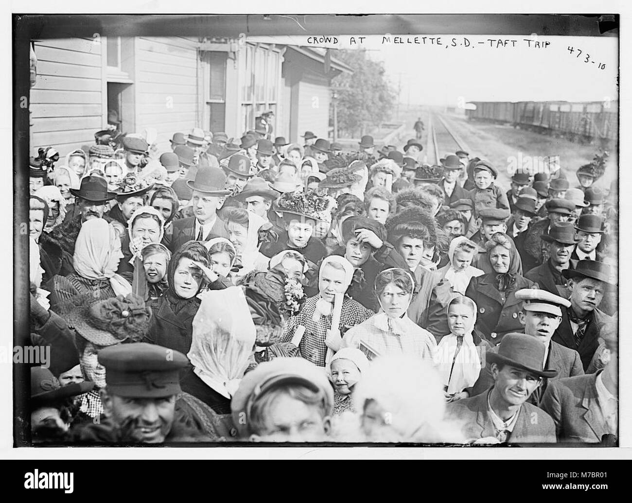 A crowd gathered at Mellette, South Dakota, to witness President ...