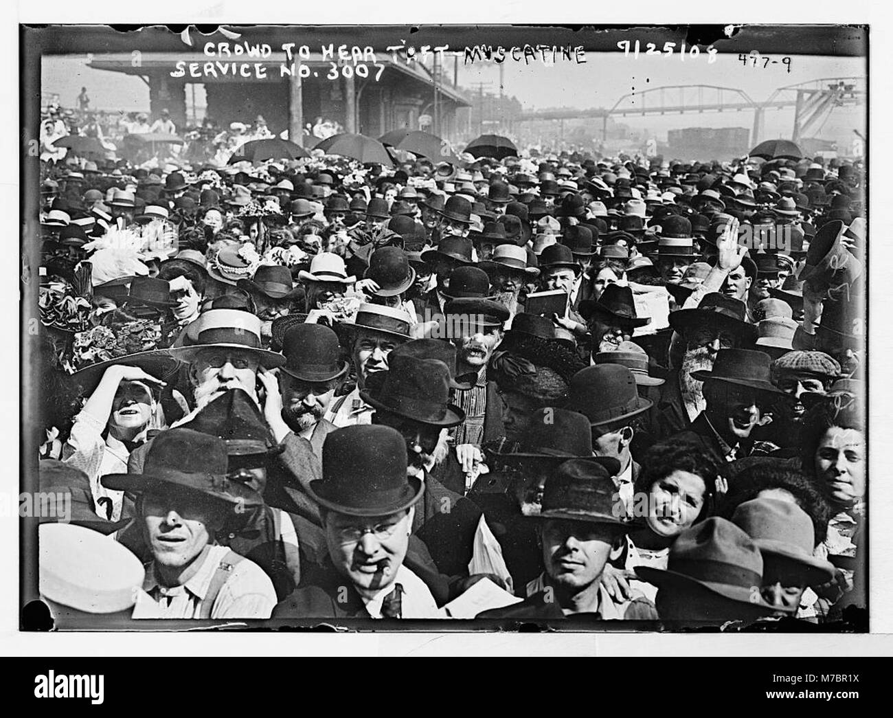 A crowd gathered to hear President William Howard Taft during his visit ...