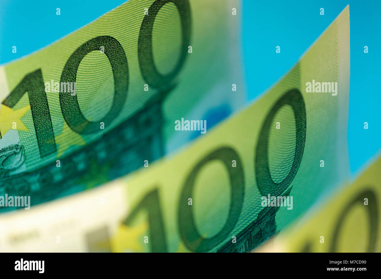 Close-up of one hundred Euro banknotes Stock Photo - Alamy
