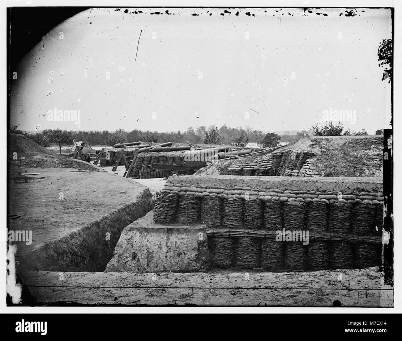 Va Battery Near the Farnhold House in Yorktown Details about   New Civil War Photo 6 Sizes! 