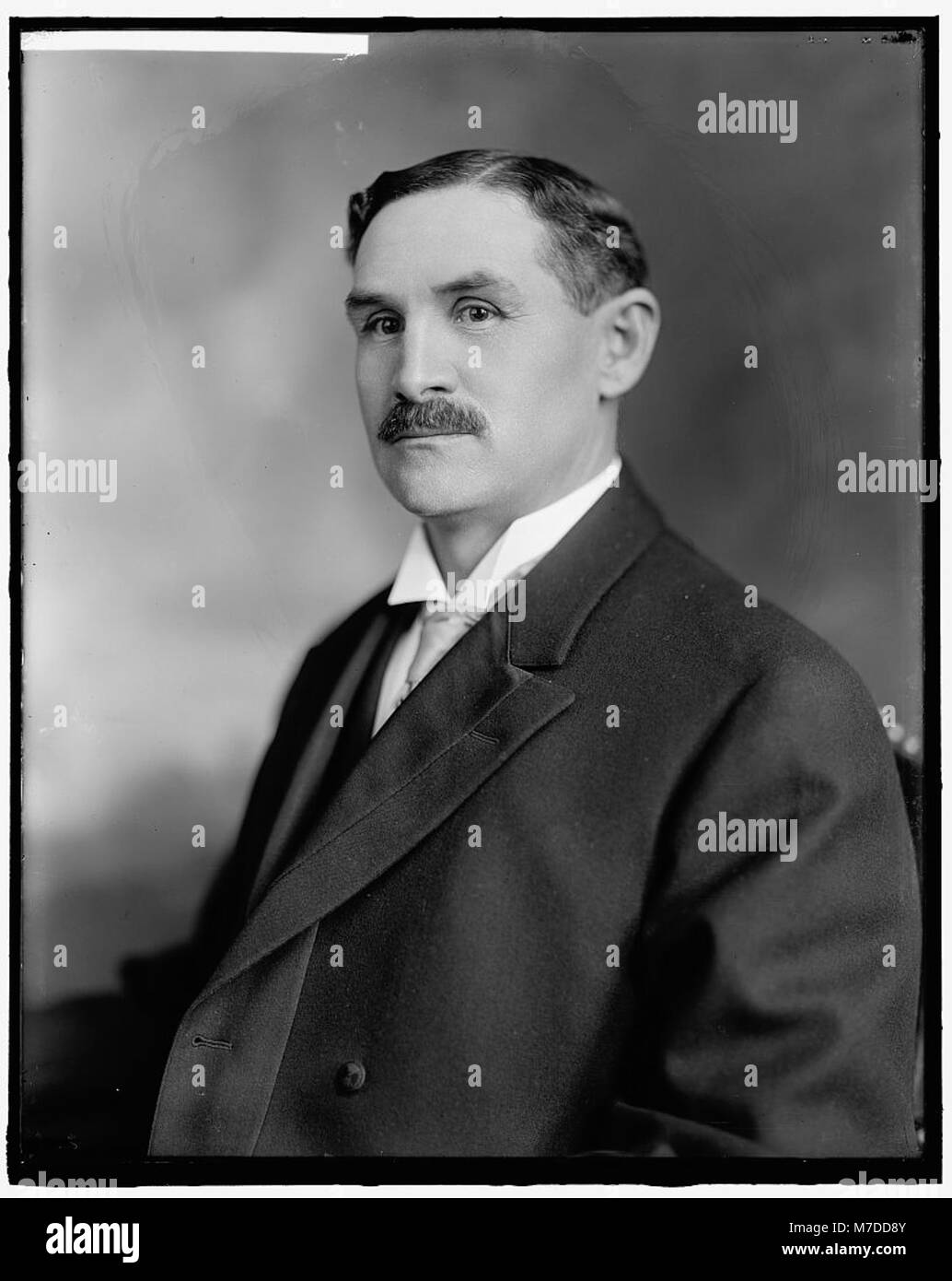 A formal portrait of William J. Kerr, an honorable public servant