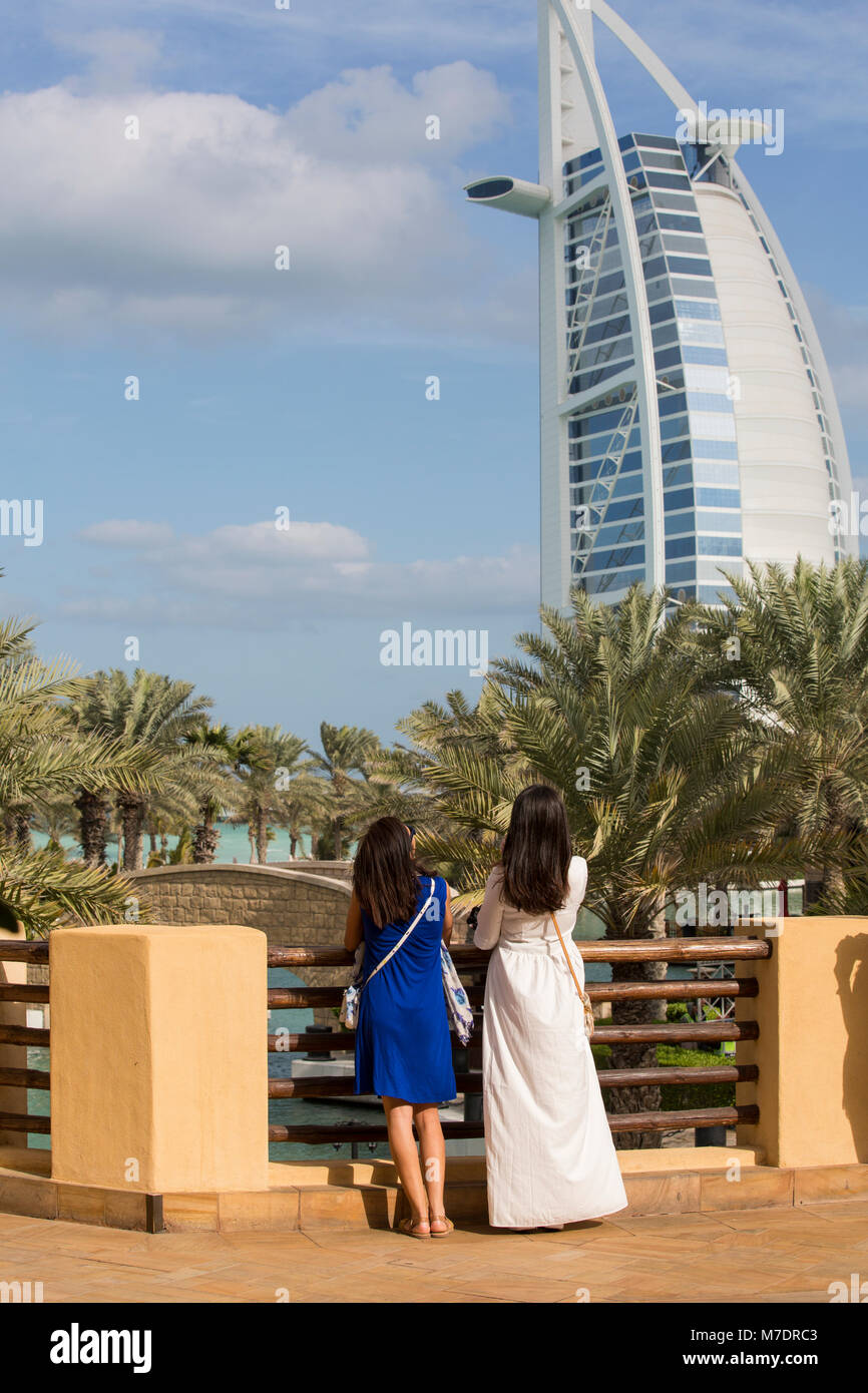 Female tourists at Madinat Jumeirah Dubai UAE Stock Photo