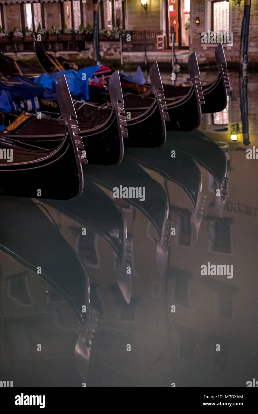 Close up gondola ferro hi-res stock photography and images - Alamy