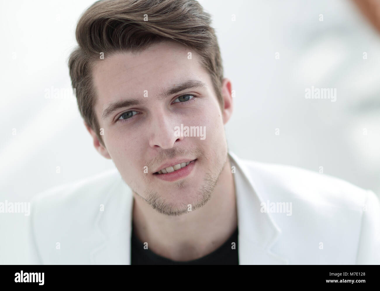 Intense man close up portrait Stock Photo - Alamy