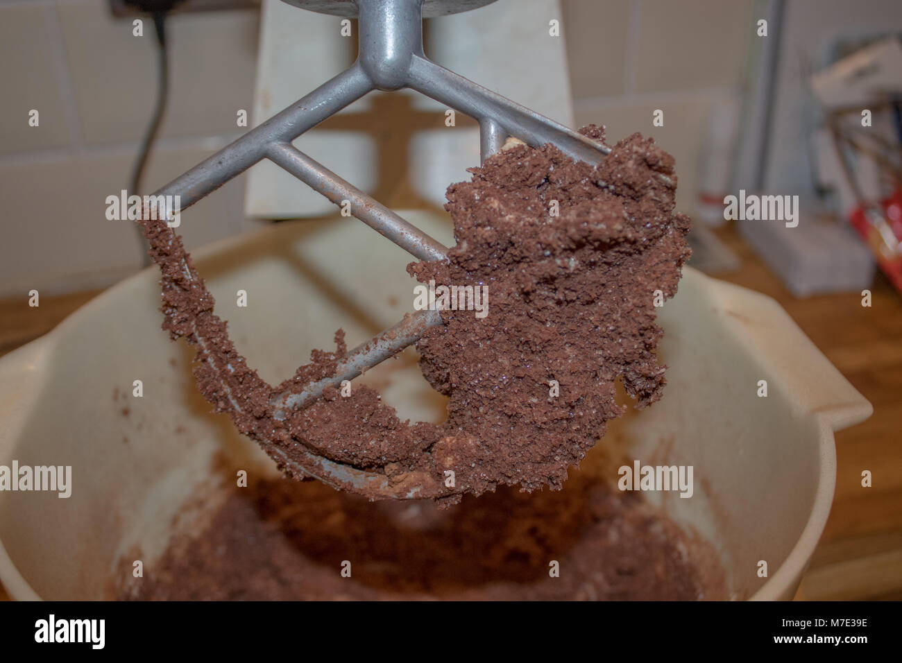 Piping chocolate hires stock photography and images Alamy