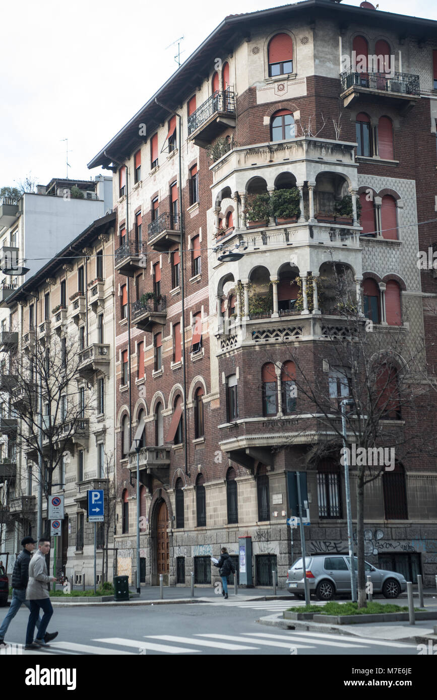 Traditional house, Milan, Italy Stock Photo Alamy
