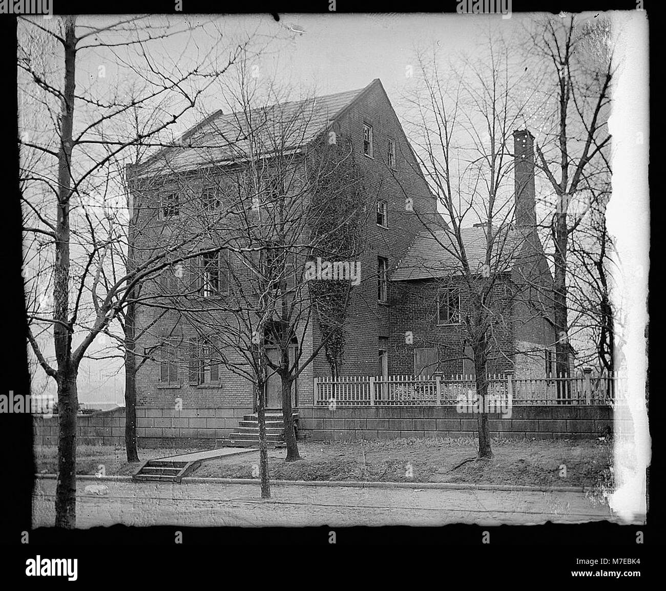 Old house from 1900s Black and White Stock Photos & Images - Alamy