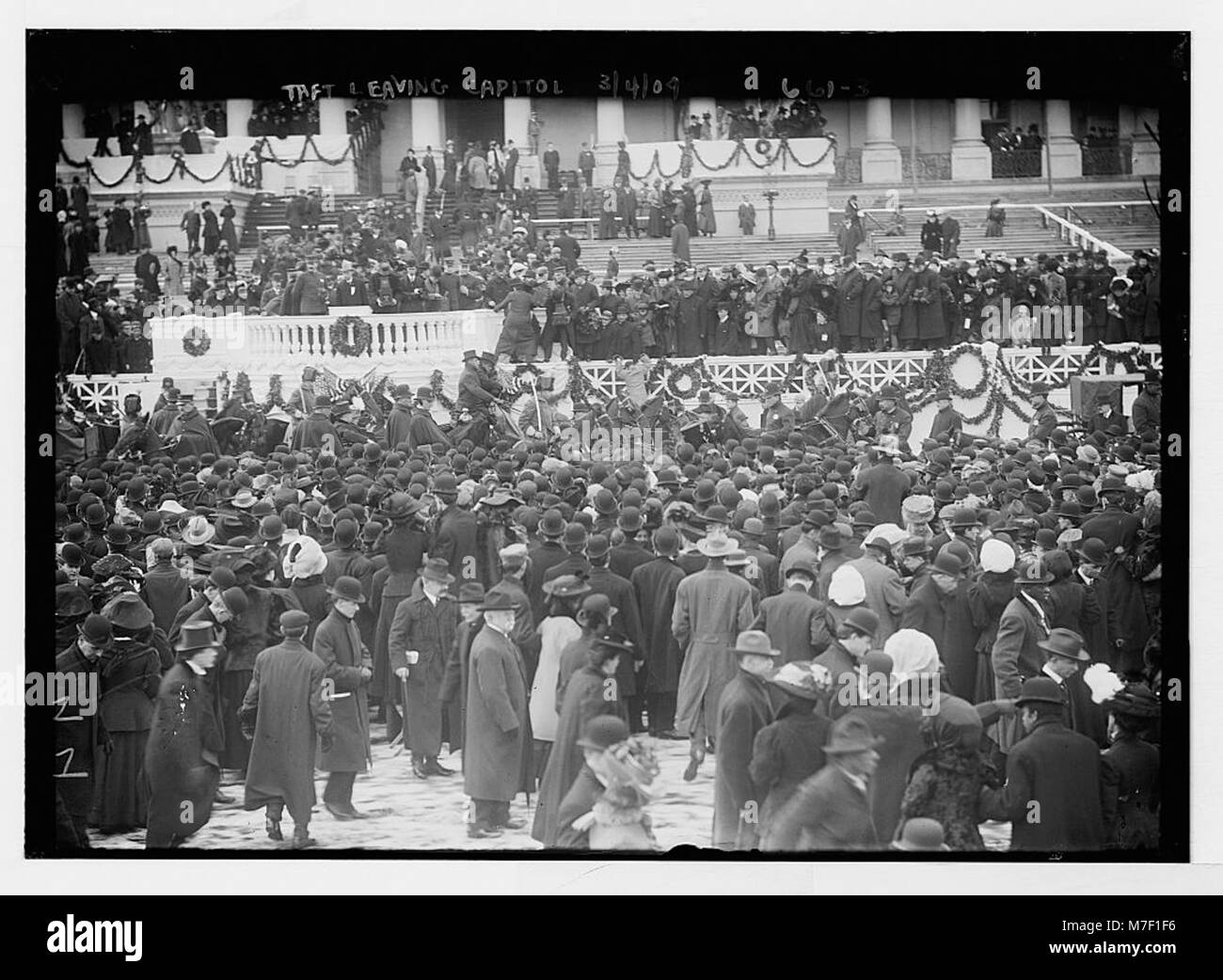 President William Howard Taft is shown in a carriage leaving the ...