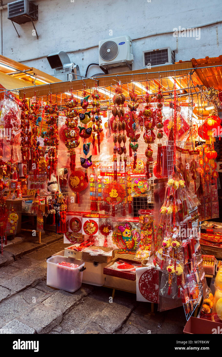 New Year Decorations, Hong Kong Market Stall Stock Photo - Alamy