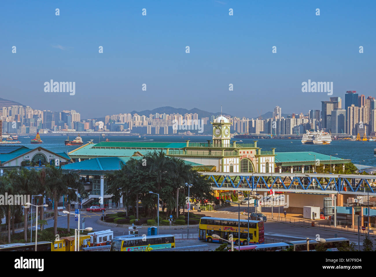 Central Pier and Victoria Harbour, Hong Kong Stock Photo