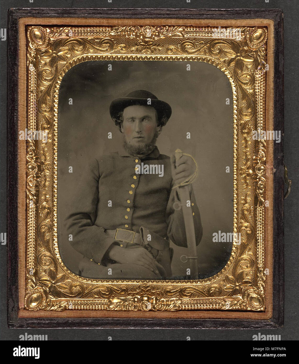 this-photograph-shows-an-unidentified-soldier-in-a-union-uniform-during