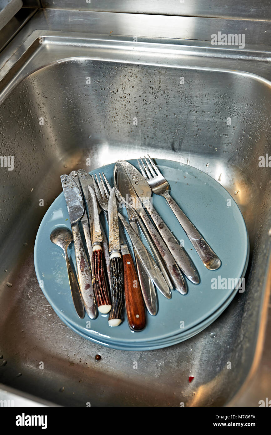 Pile Dirty Dishes In Sink Stock Photos & Pile Dirty Dishes In Sink ...