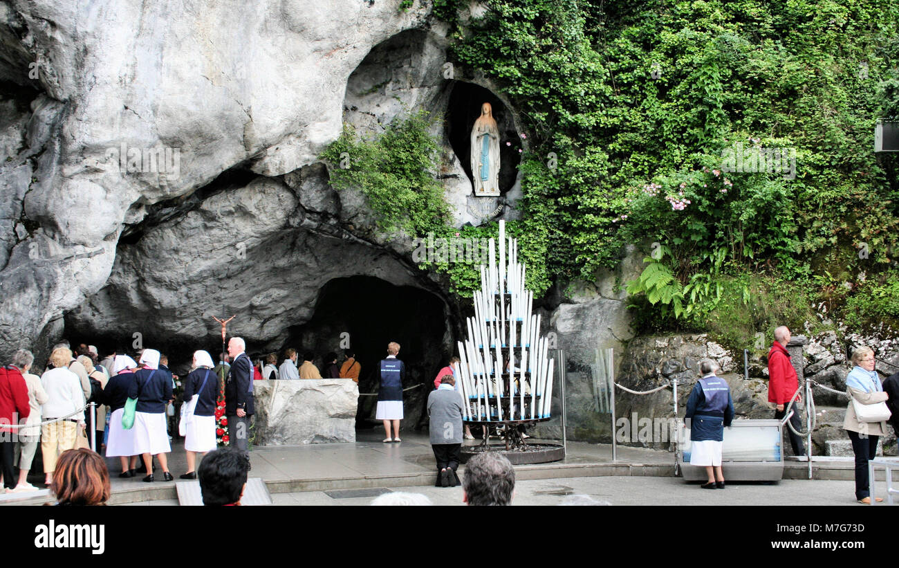 St bernadette of lourdes hires stock photography and images Alamy