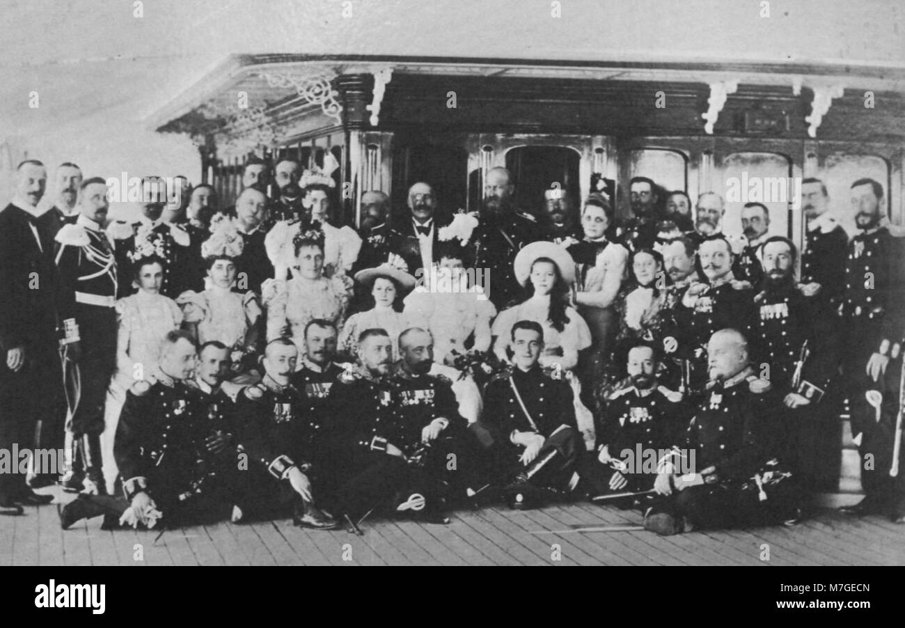 Russischer Photograph um 1892 - Maria Fedorowna bei einem festlichen Anlass, wahrscheinlich an Bord der kaiserlichen Jacht (Zeno Fotografie) Stock Photo