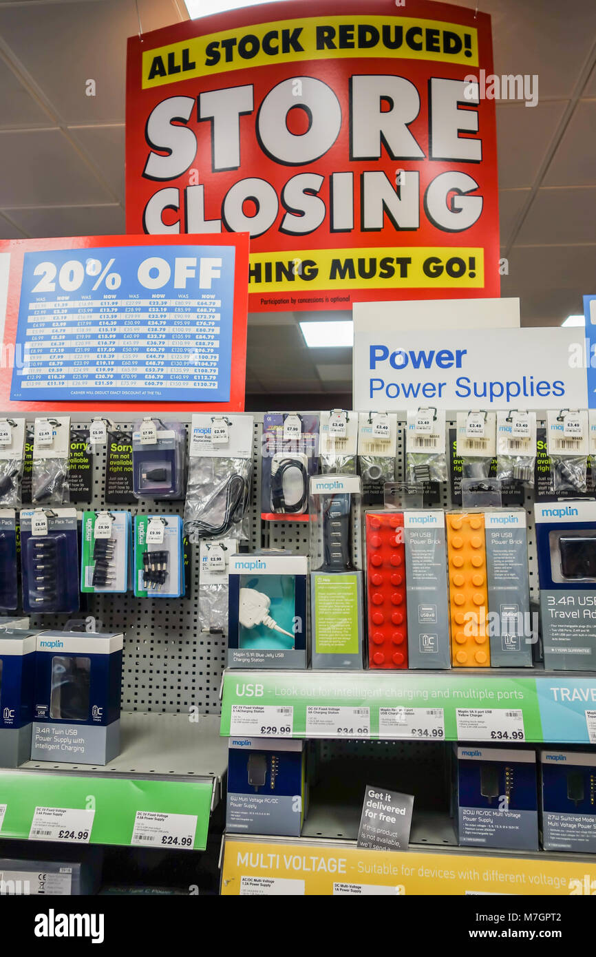 LONDON, UK -10th Mar 2018: Maplin store on Cheapside offers heavy discounts to customers before closing down. Stock Photo