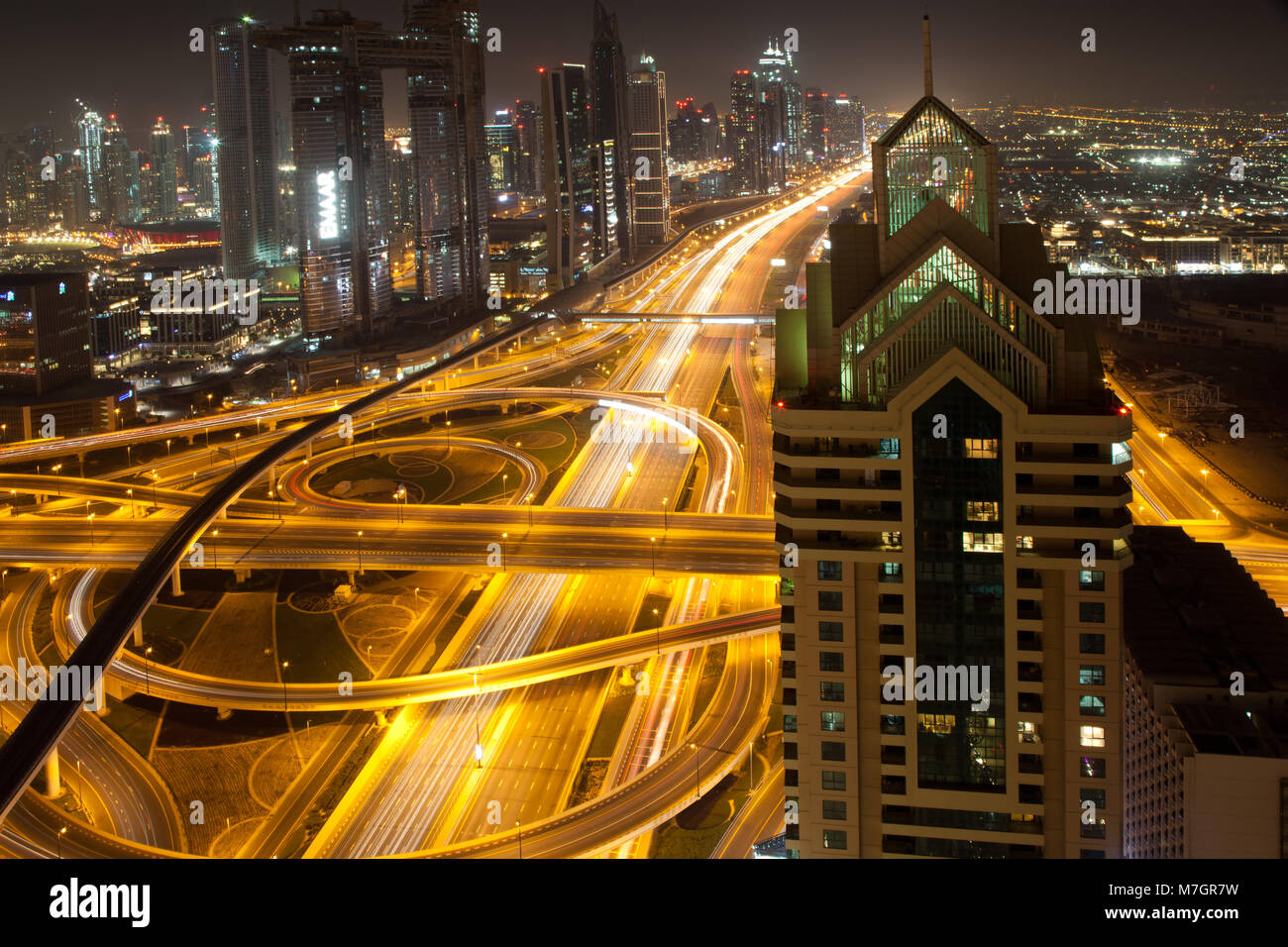 Sheikh zayed highway hires stock photography and images Alamy