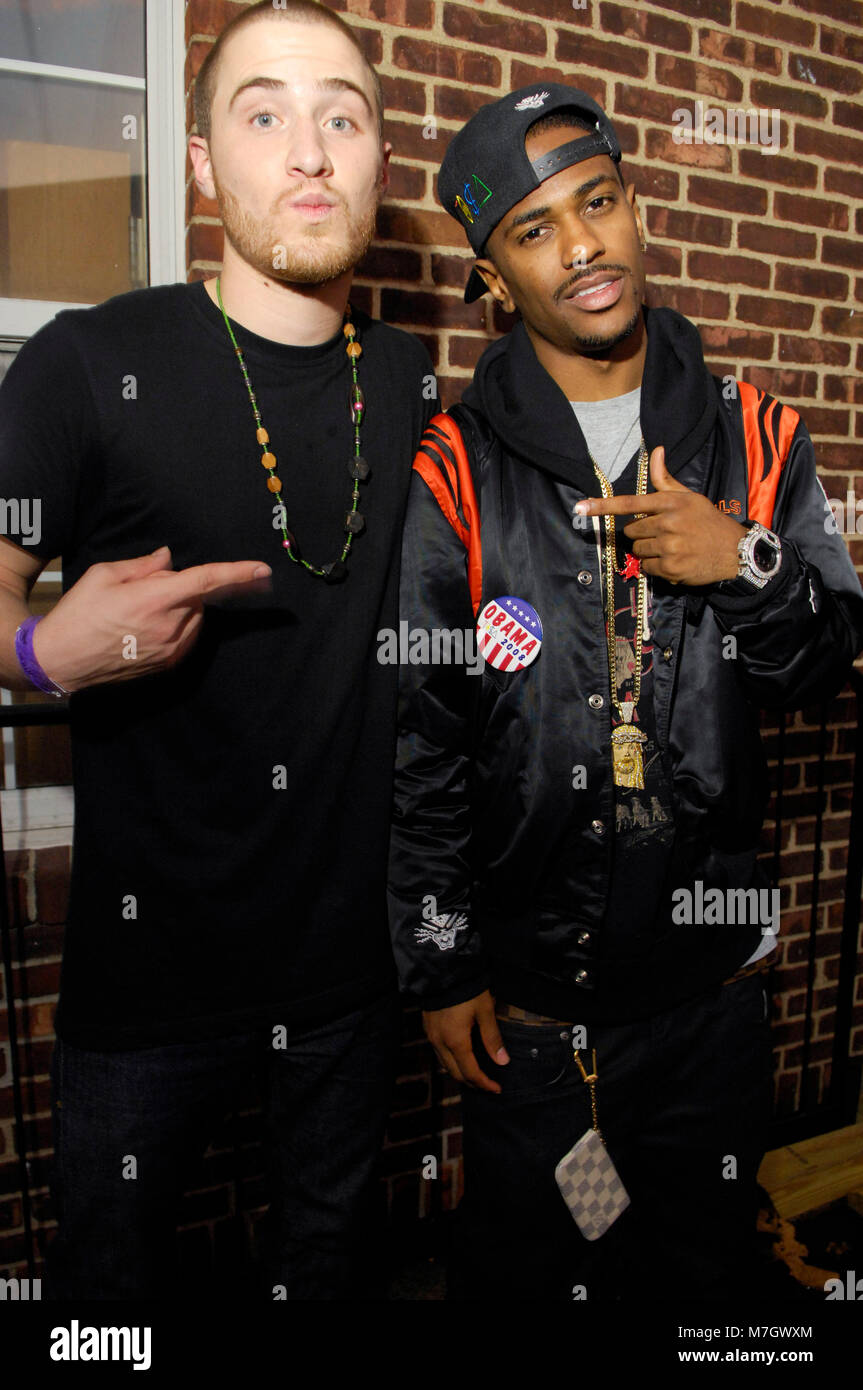 Rapper Big Sean And Mike Posner At The This Is 50 Festival At Stock Photo Alamy Rapper Big Sean And Mike Posner At The This Is 50 Festival At Stock Photo Alamy