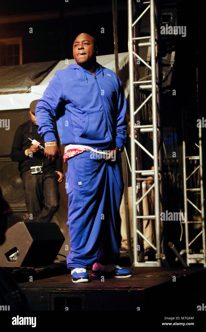 Jadakiss on stage hi-res stock photography and images - Alamy