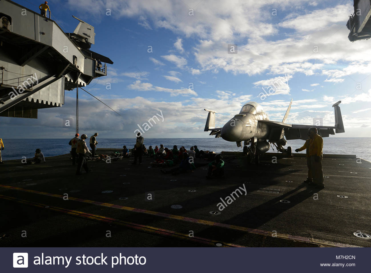 Truman Cvn 75 High Resolution Stock Photography and Images - Alamy