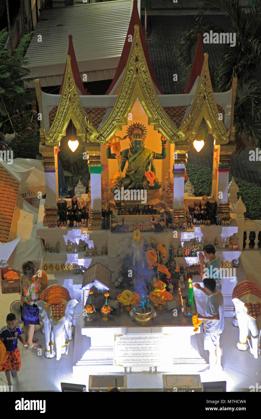 Thailand Bangkok Indra Shrine Ploenchit Road Stock Photo Alamy Thailand Bangkok Indra Shrine Ploenchit Road Stock Photo Alamy
