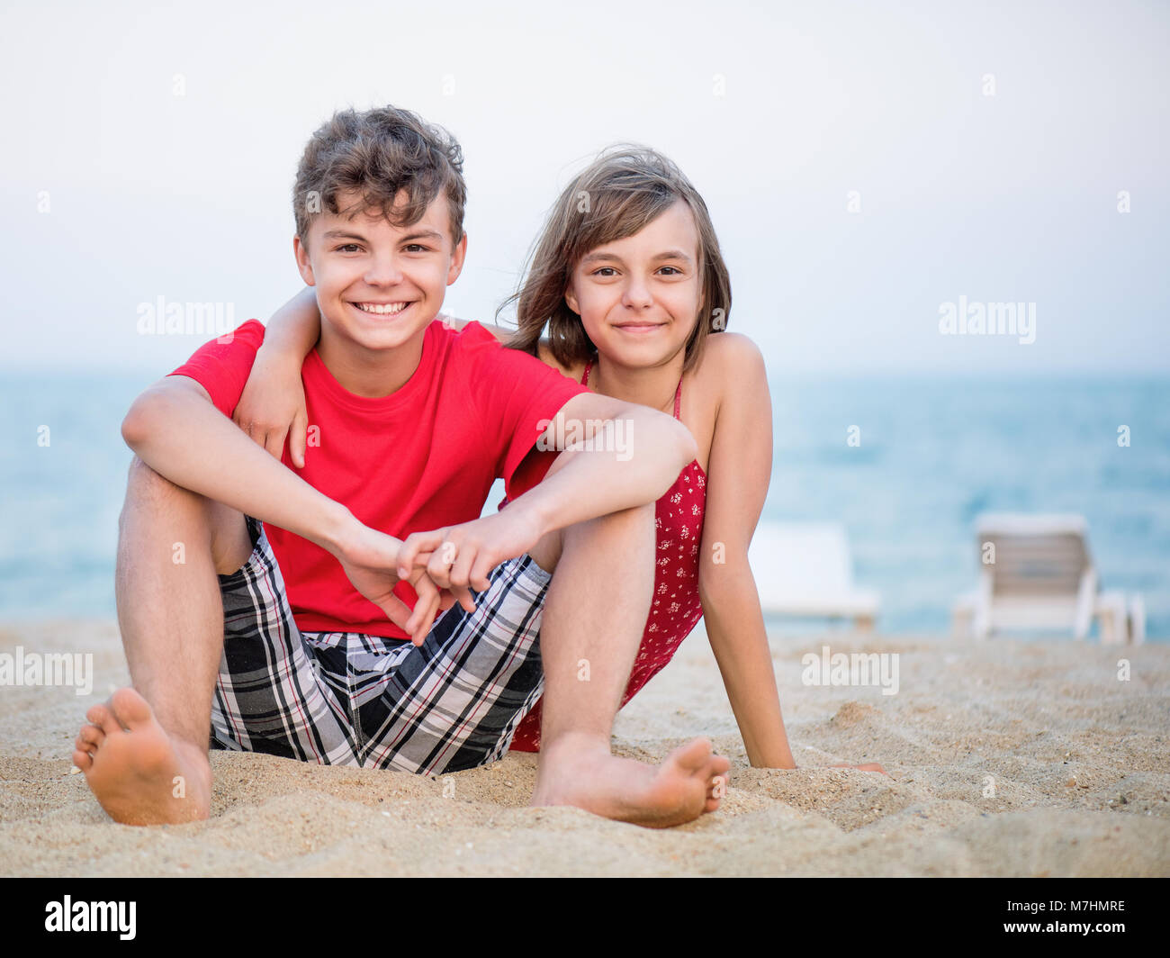 Family Portrait Summer Brother Sister Hi res Stock Photography And 