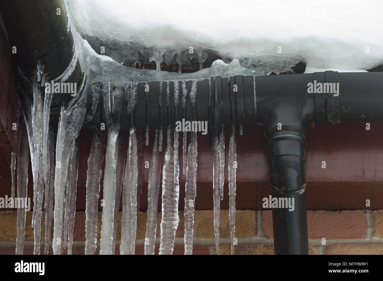 Leaking gutter hires stock photography and images Alamy
