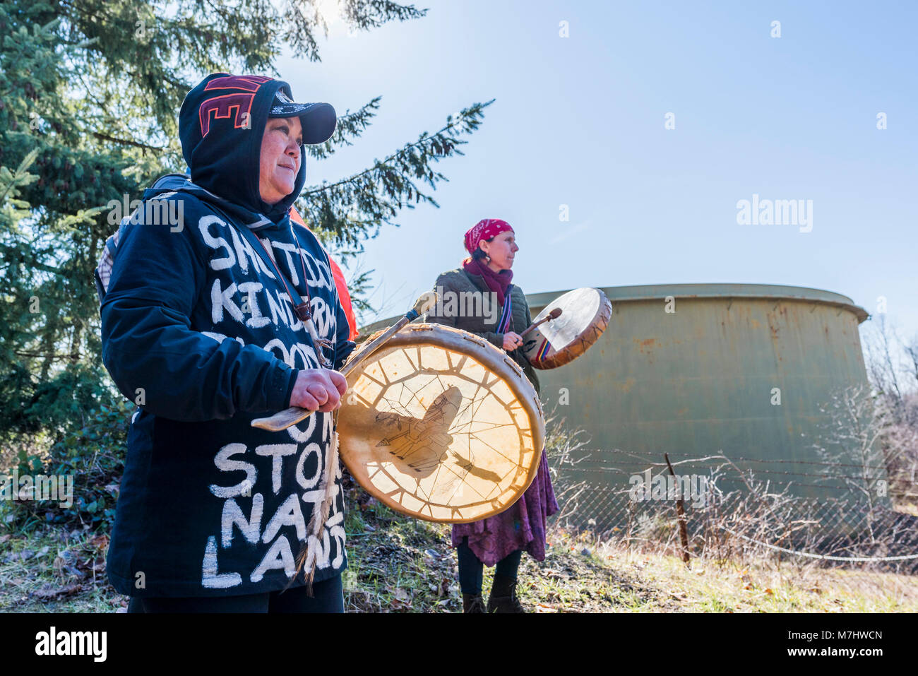 First nations pipeline protest canada hi-res stock photography and images -  Alamy