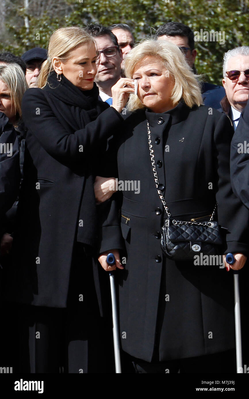 Madrid, Spain. 11th March, 2018.President of the Community of Madrid, Cristina Cifuentes during a tribute in memory of the victims of the attack of 11-M 2004, at the forest of the Retiro Park on Sunday 11 March 2018. Credit: Gtres Información más Comuniación on line, S.L./Alamy Live News Stock Photo