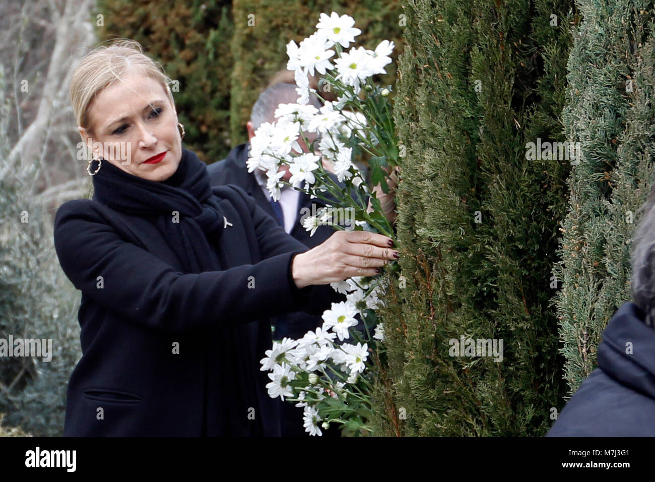 Madrid, Spain. 11th March, 2018.Cristina Cifuentes during a tribute in memory of the victims of the attack of 11-M 2004, at the forest of the Retiro Park on Sunday 11 March 2018. Credit: Gtres Información más Comuniación on line, S.L./Alamy Live News Stock Photo