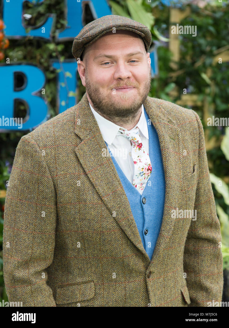 Dominic Lewis I Will Survive Dominic West Actor Stock Photos & Dominic West Actor Stock Images - Alamy